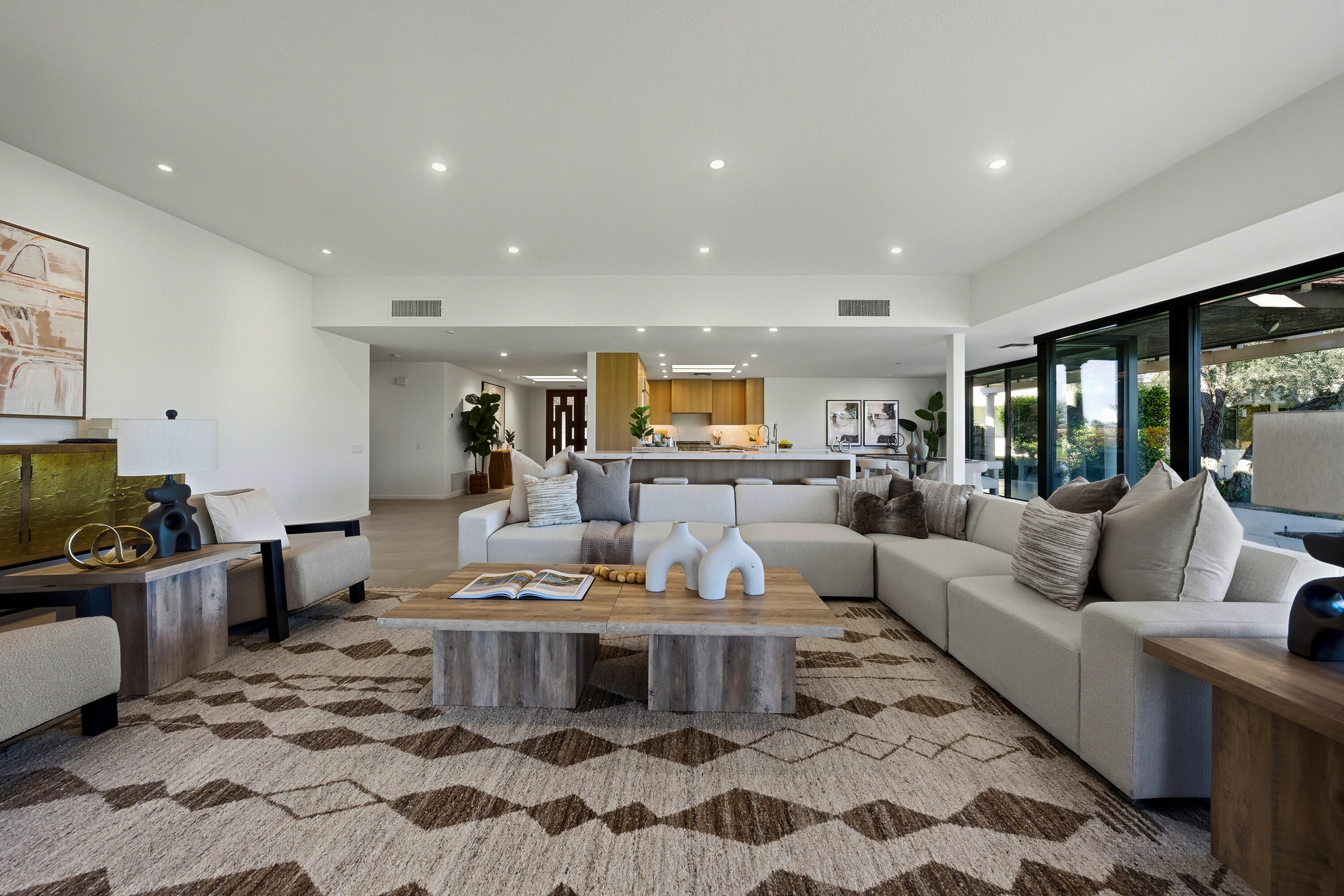 2 Auburn Court Rancho Mirage, CA 92270 - Photo 28 of 80 27-104372857