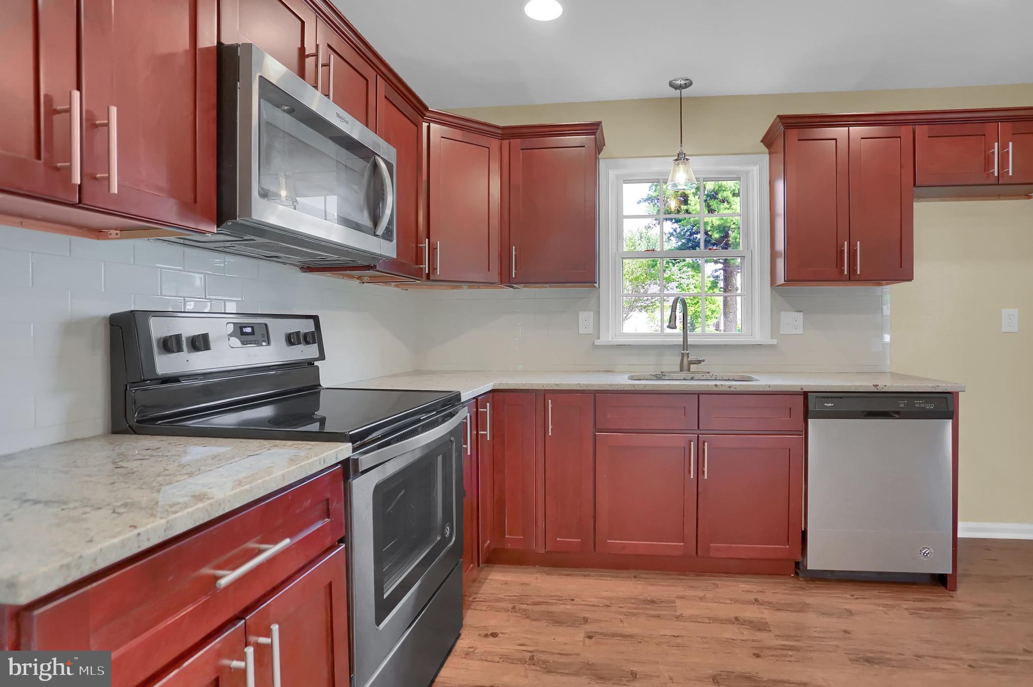 1667 Ridgedale Drive Lancaster, PA 17601 - Photo 12 of 32 Kitchen