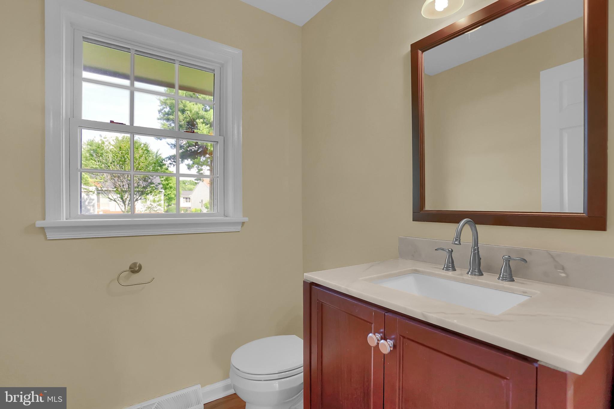 1667 Ridgedale Drive Lancaster, PA 17601 - Photo 13 of 32 Half bath