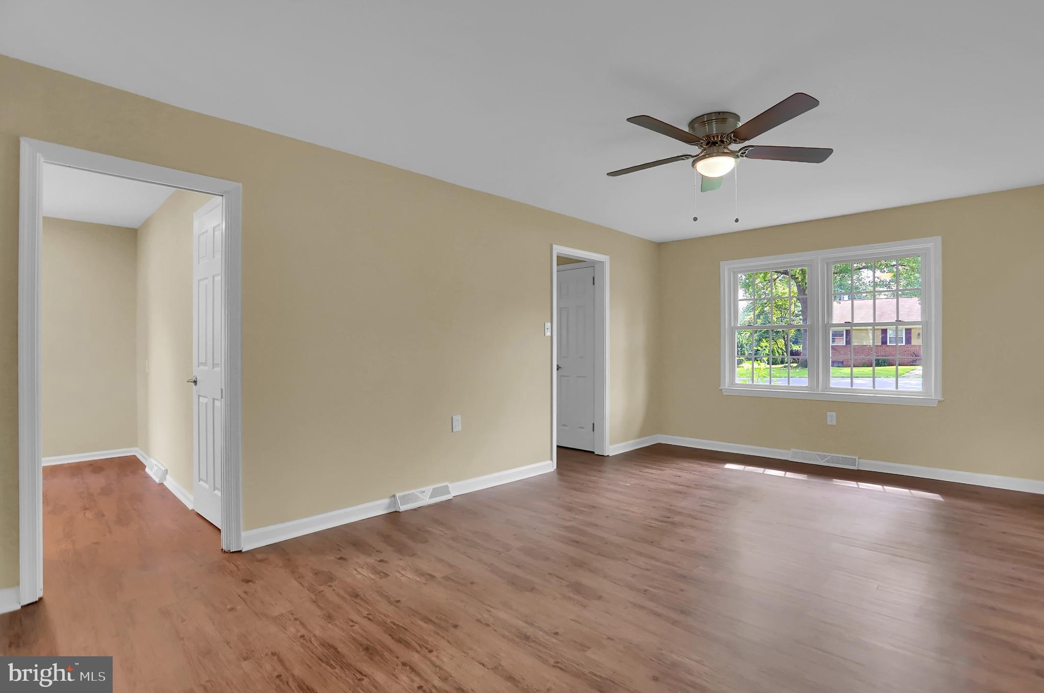 1667 Ridgedale Drive Lancaster, PA 17601 - Photo 16 of 32 Family room