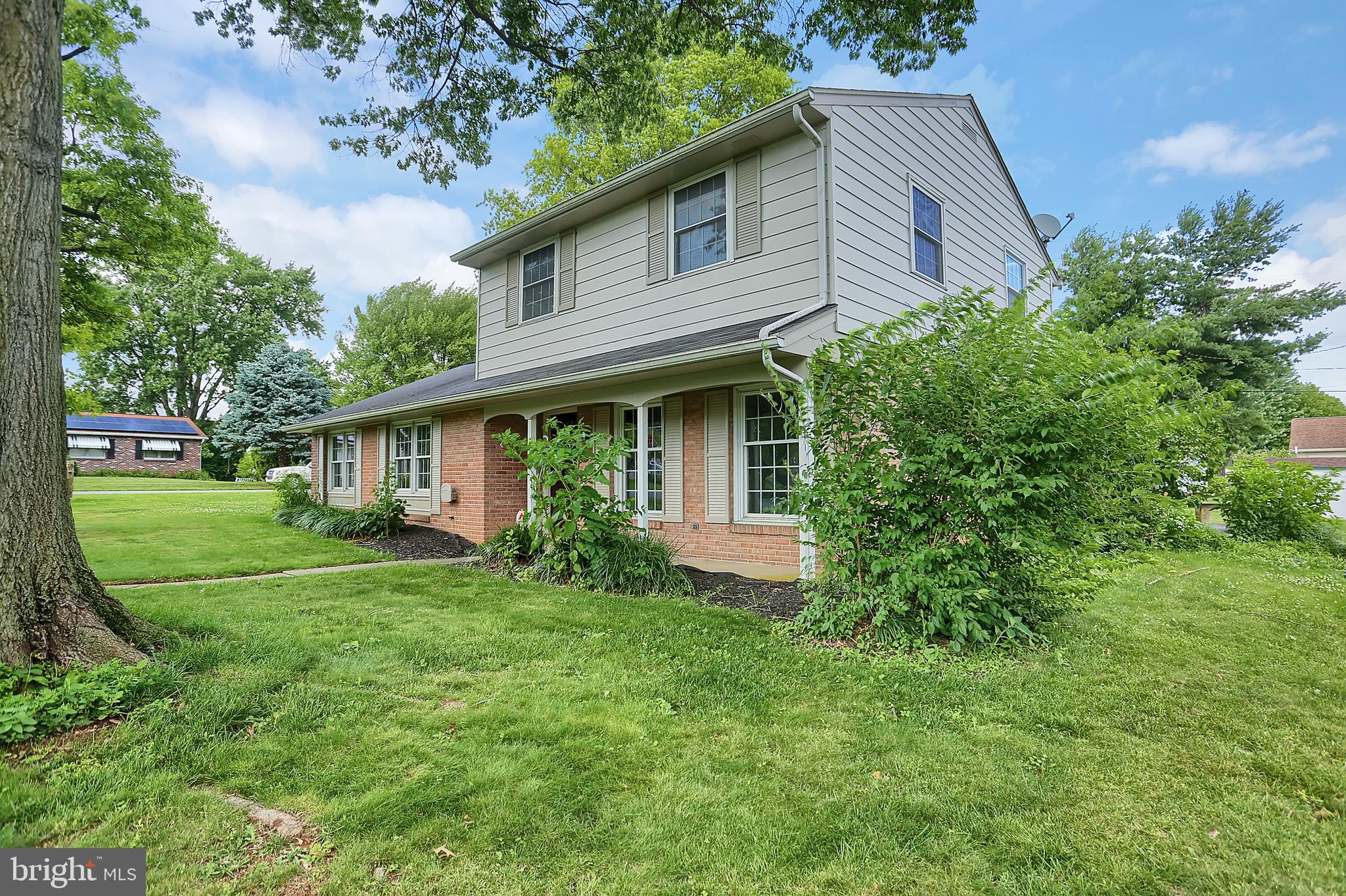 1667 Ridgedale Drive Lancaster, PA 17601 - Photo 32 of 32 Side