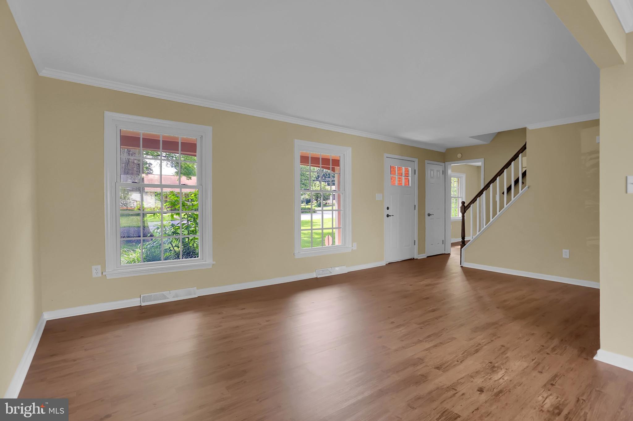 1667 Ridgedale Drive Lancaster, PA 17601 - Photo 7 of 32 Living/Dining