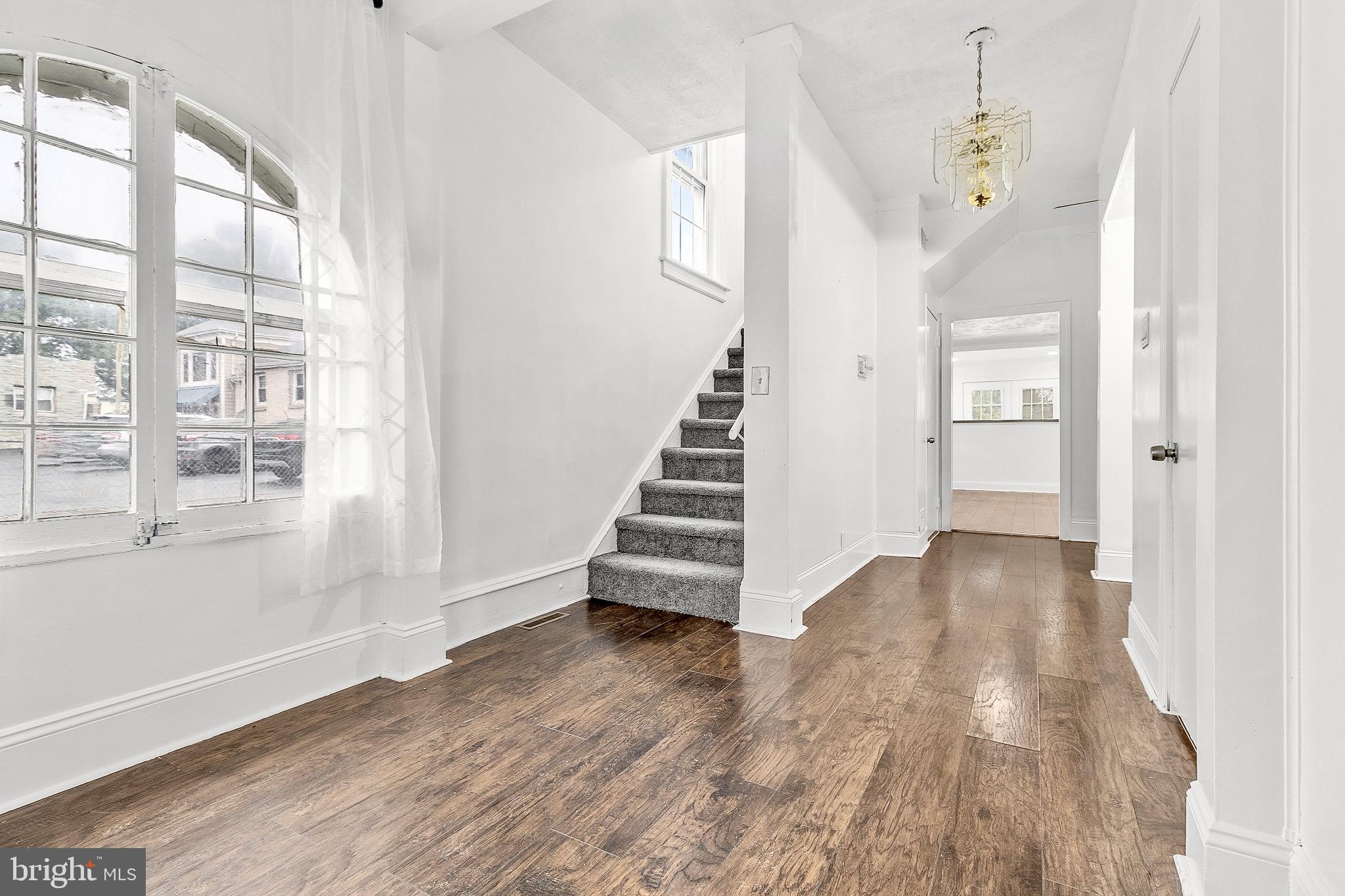 224 East Washington Street Riverside, NJ 08075 - Photo 3 of 27 Bright Foyer with Hardwood floors