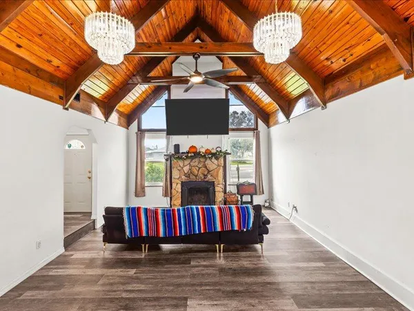 $3,600 | 1297 Southeast Floresta Drive, Port St. Lucie, FL 34983