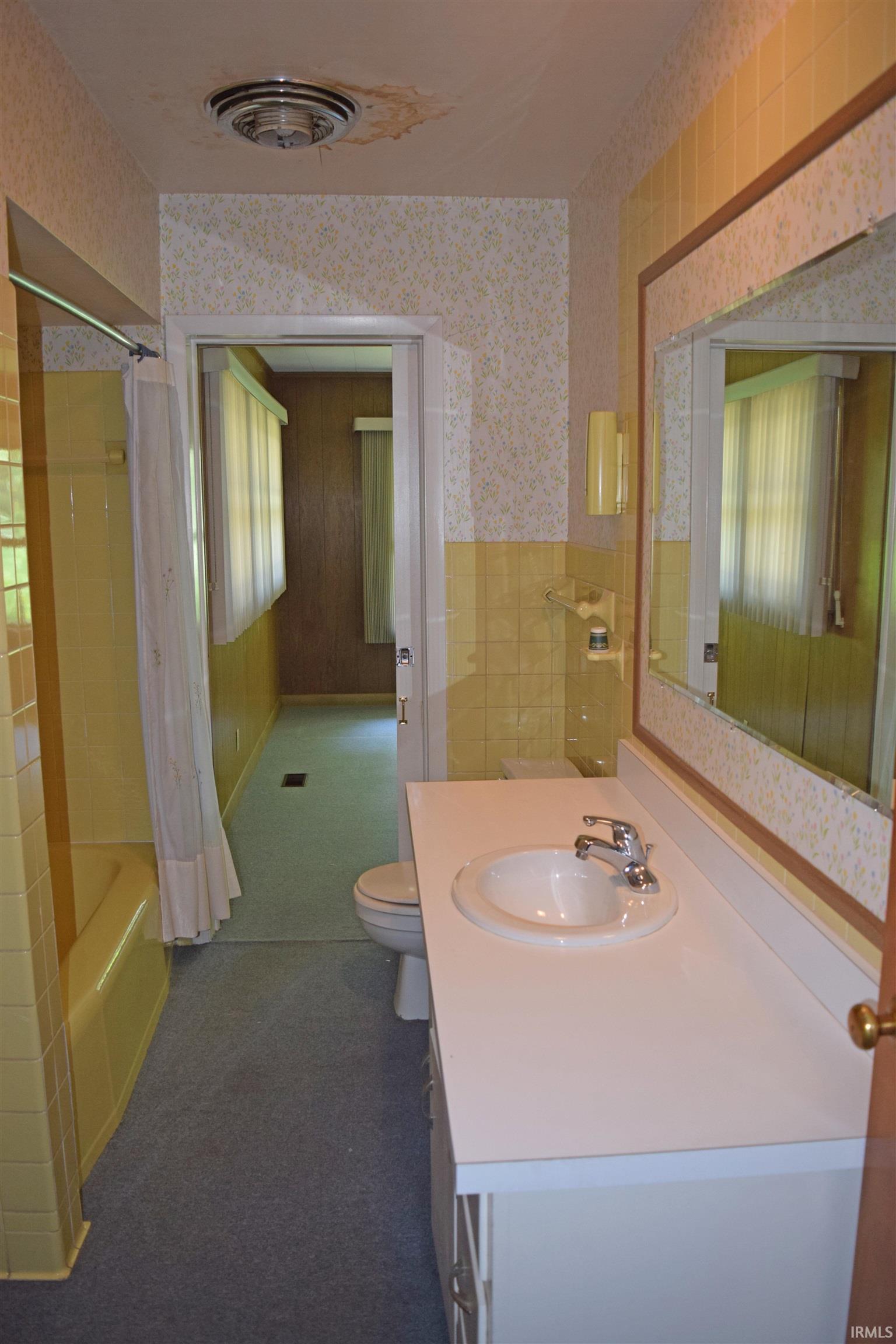 211 East Mill Road Evansville, IN 47711 - Photo 12 of 30 Gallery Image 12