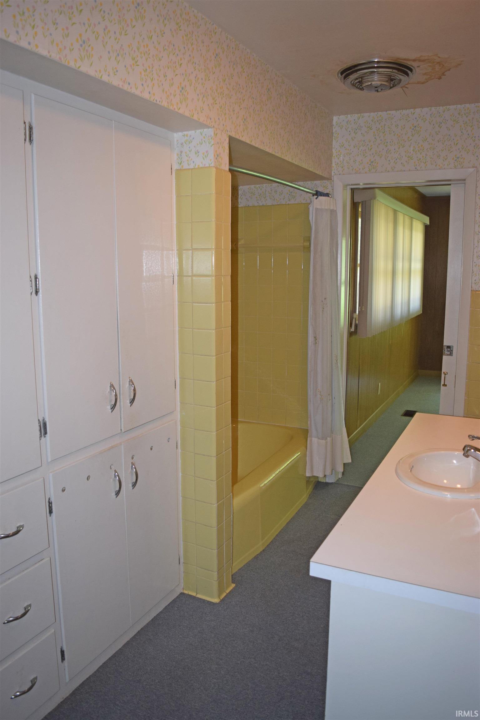 211 East Mill Road Evansville, IN 47711 - Photo 13 of 30 Gallery Image 13
