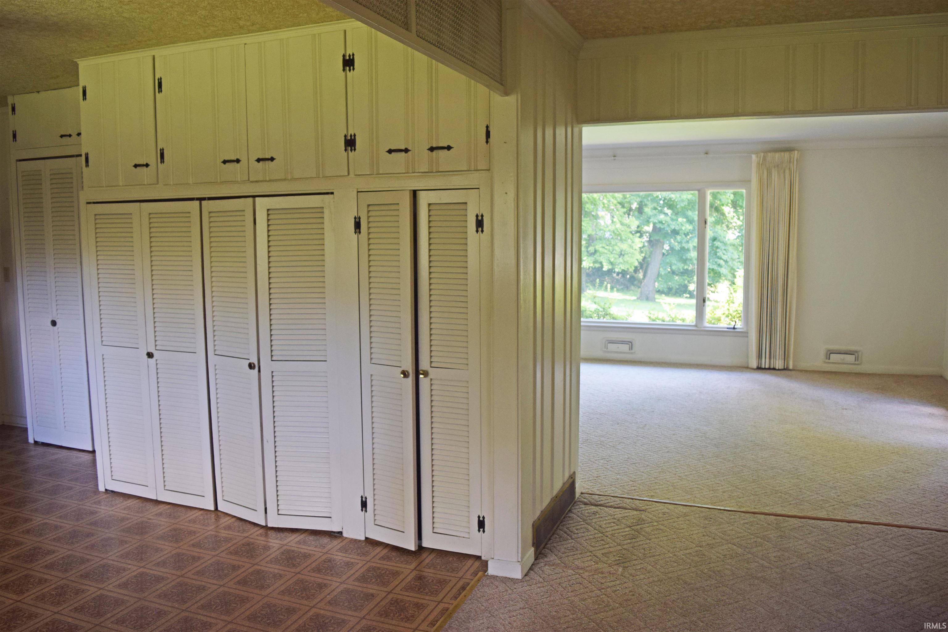 211 East Mill Road Evansville, IN 47711 - Photo 10 of 30 Gallery Image 10