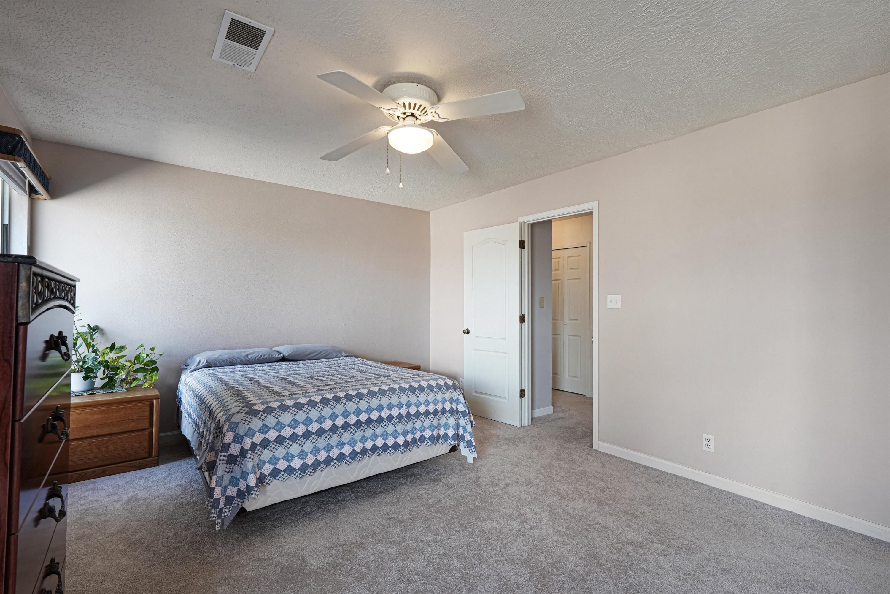 2566 Diamond Peak Drive Northeast Rio Rancho, NM 87144 - Photo 15 of 31 Gallery Image 15