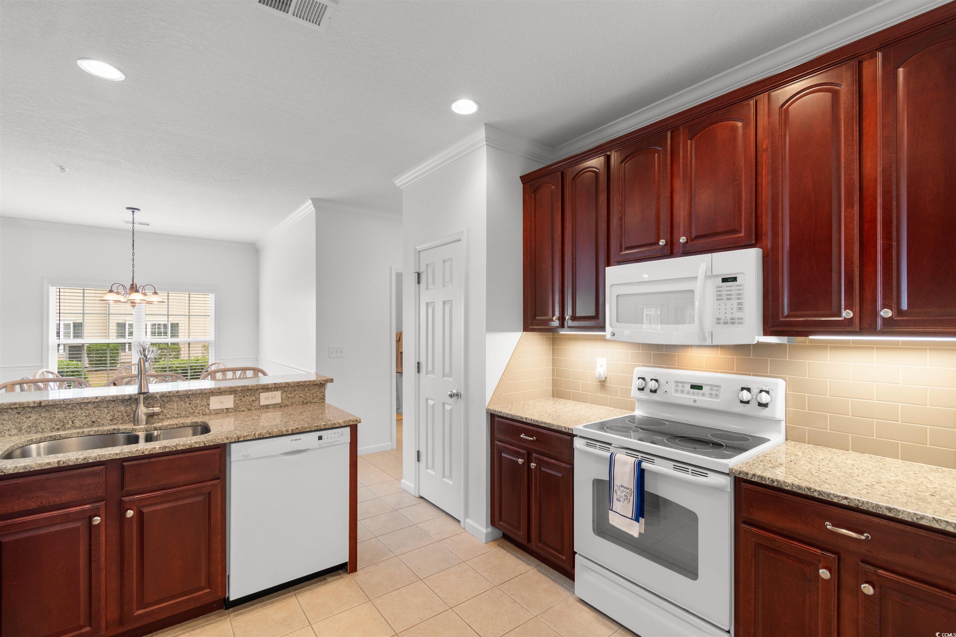 332 Black Oak Lane, Unit 102 Murrells Inlet, SC 29576 - Photo 10 of 39