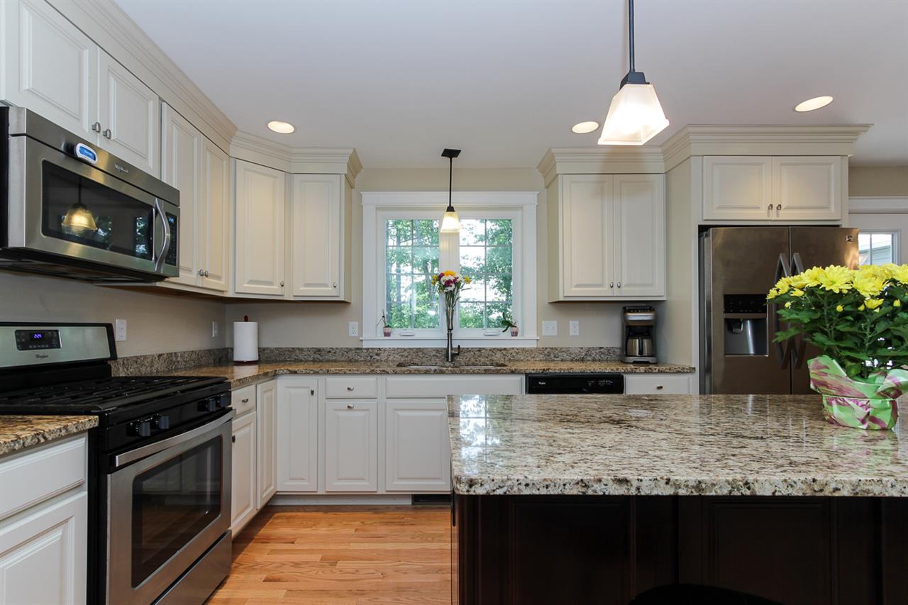 22 Calla Road Londonderry, NH 03053 - Photo 5 of 24