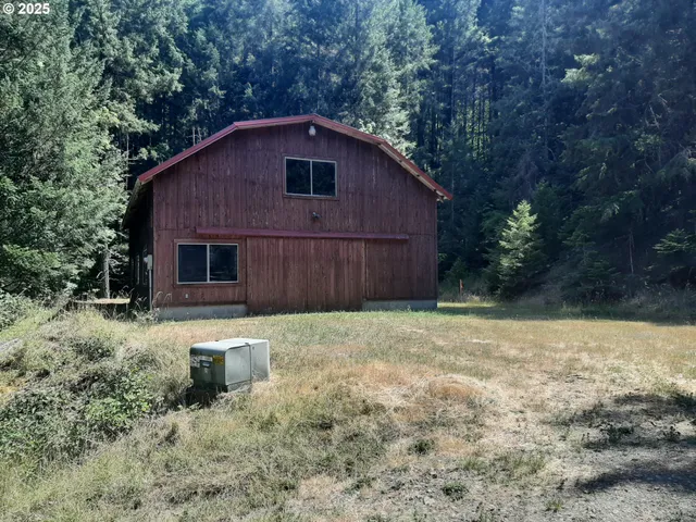$499,900 | 252 May Creek Road, Days Creek, OR 97429