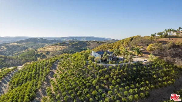 $1,599,000 | 27120 Avenida Del Oro, Temecula, CA 92590