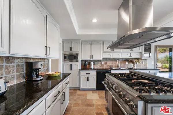 $1,599,000 | 27120 Avenida Del Oro, Temecula, CA 92590