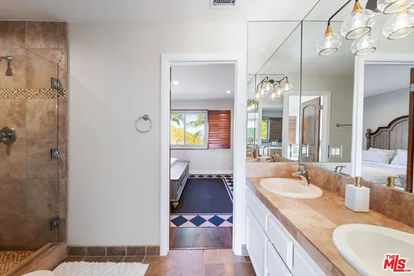 $1,599,000 | 27120 Avenida Del Oro, Temecula, CA 92590