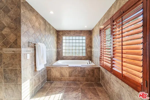 $1,599,000 | 27120 Avenida Del Oro, Temecula, CA 92590