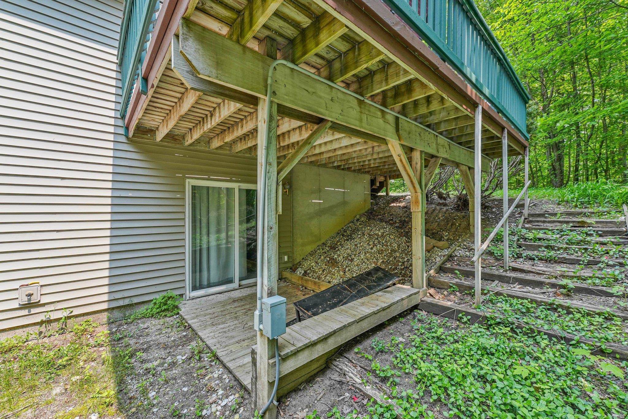 5153 Silver Pines Road Traverse City, MI 49685 - Photo 7 of 69 1933177-1fd21496-8373-4e03-8eca-633230b7aad7.JPG
