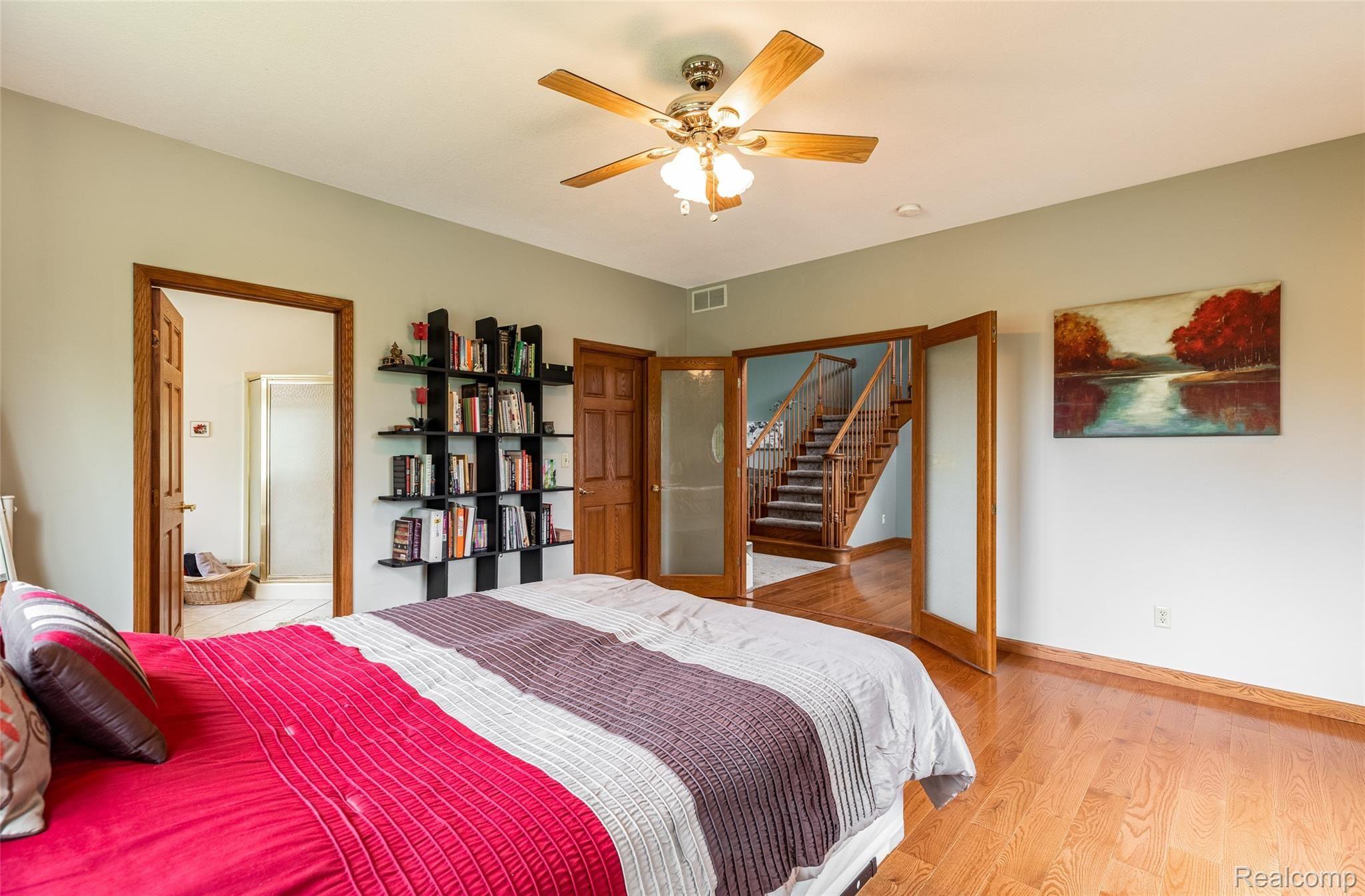 13034 Capernall Road Carleton, MI 48117 - Photo 16 of 44 26.MasterBedroom