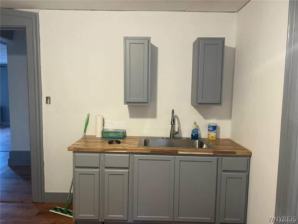 159 Genesee Street Lockport City, NY 14094 - Photo 3 of 31