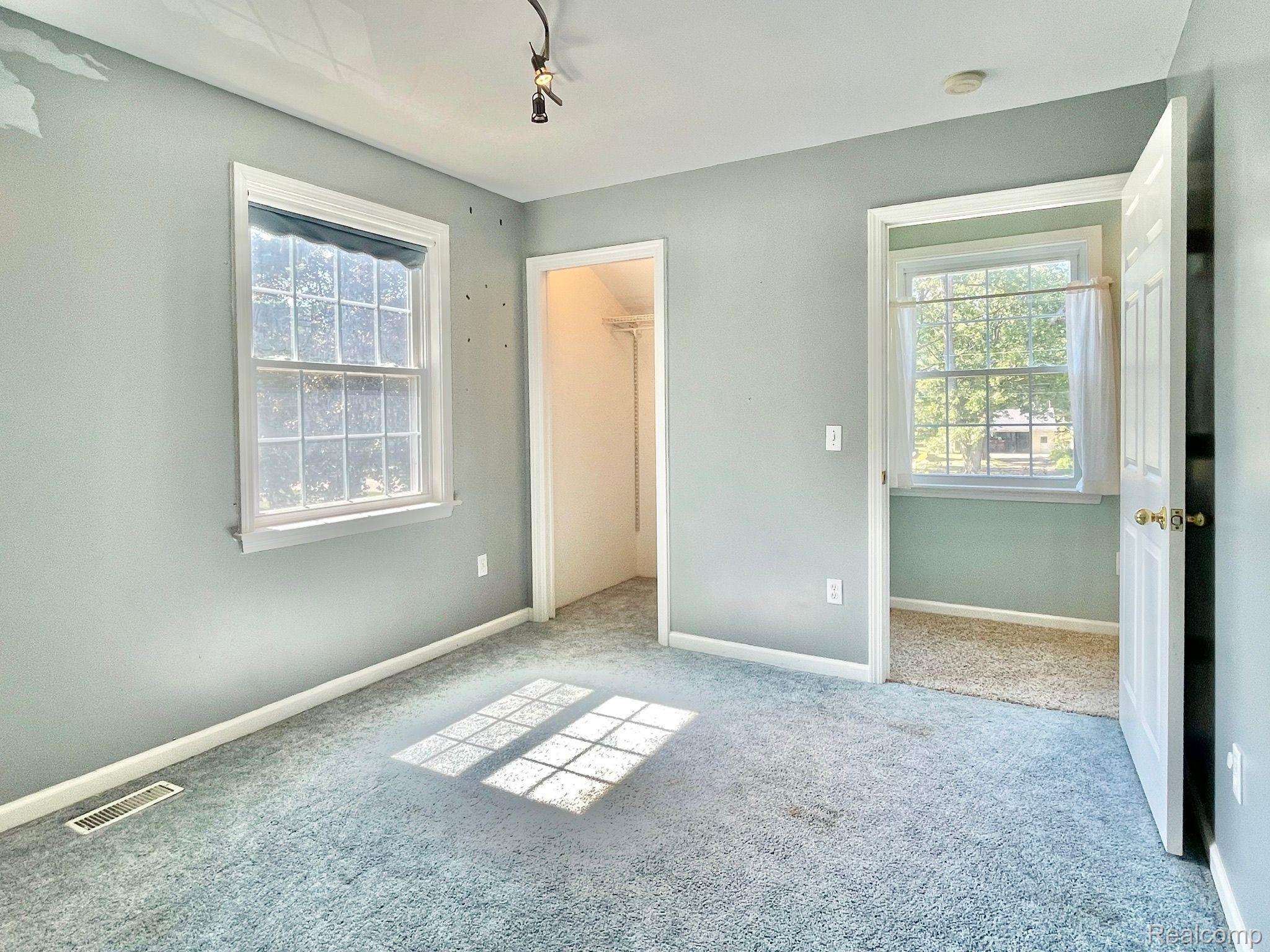 2807 Gravel Ridge Drive Rochester, MI 48307 - Photo 21 of 45 Bedroom #2
