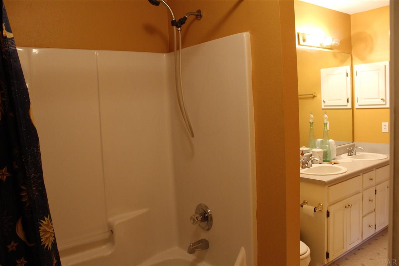6931 Cedar Ridge Circle Milton, FL 32570 - Photo 19 of 27 Gallery Image 19