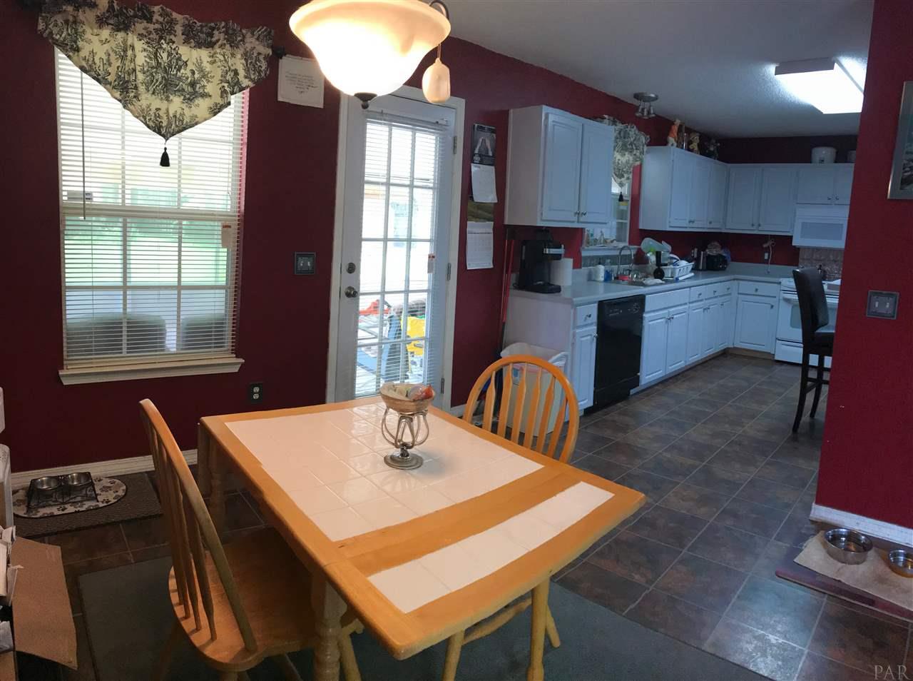 6931 Cedar Ridge Circle Milton, FL 32570 - Photo 8 of 27 Gallery Image 8