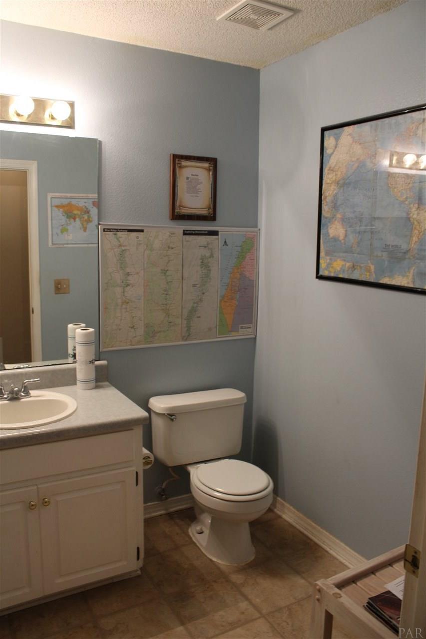 6931 Cedar Ridge Circle Milton, FL 32570 - Photo 9 of 27 Gallery Image 9