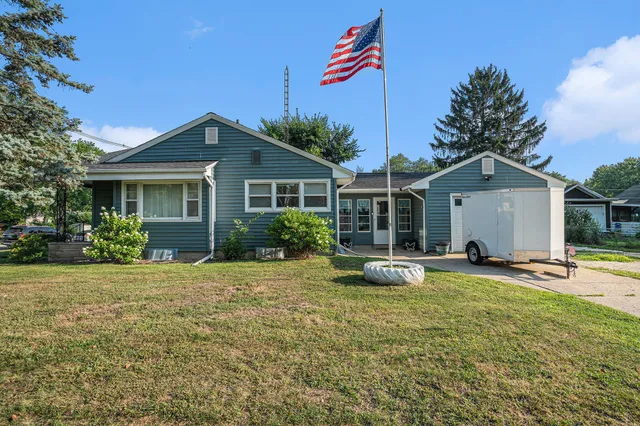 $235,500 | 21 South 15th Street, Niles, MI 49120