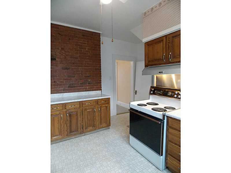 601 West Ingomar Road Pittsburgh, PA 15237 - Photo 10 of 25 Kitchen.