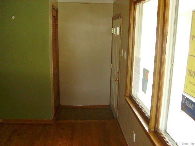 5211 East Thirteen Mile Road Warren, MI 48092 - Photo 9 of 17 PICT2250.JPG