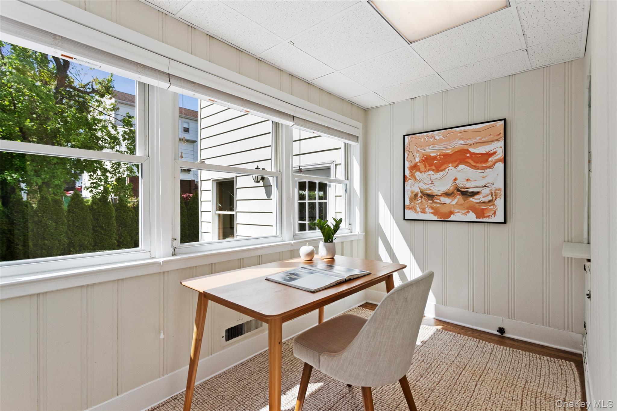 59 White Road Scarsdale, NY 10583 - Photo 9 of 45 Sunroom/Home Office
