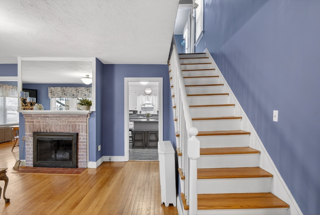 51 Brantwood Road Worcester, MA 01602 - Photo 12 of 21