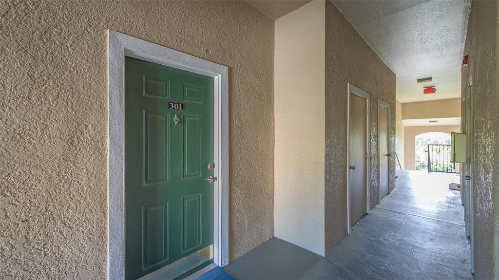 5146 Northridge Road, Unit 301 Sarasota, FL 34238 - Photo 5 of 58 Gallery Image 5