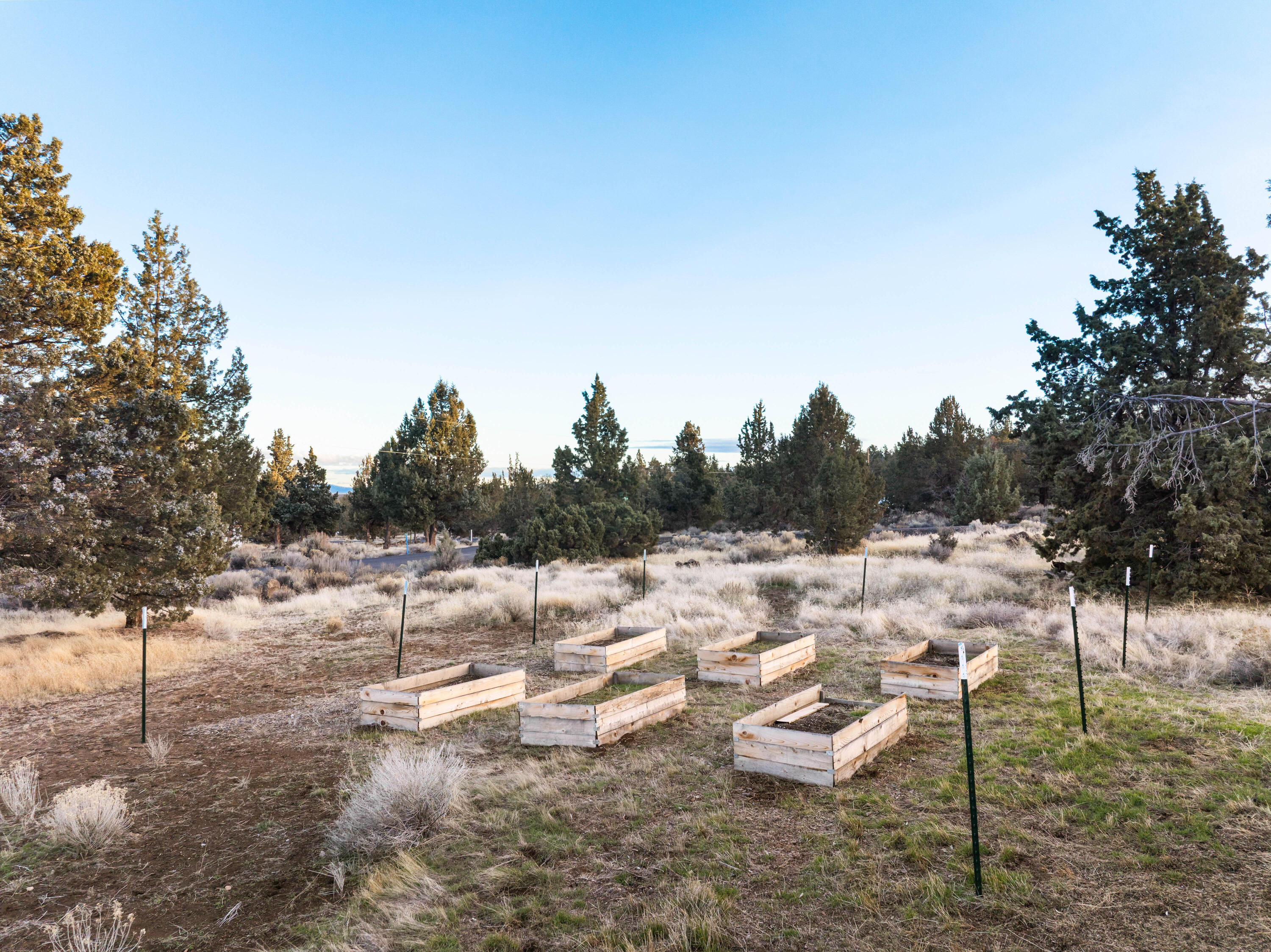 21150 Southwest Gift Road Bend, OR 97703 - Photo 43 of 47 Garden Area