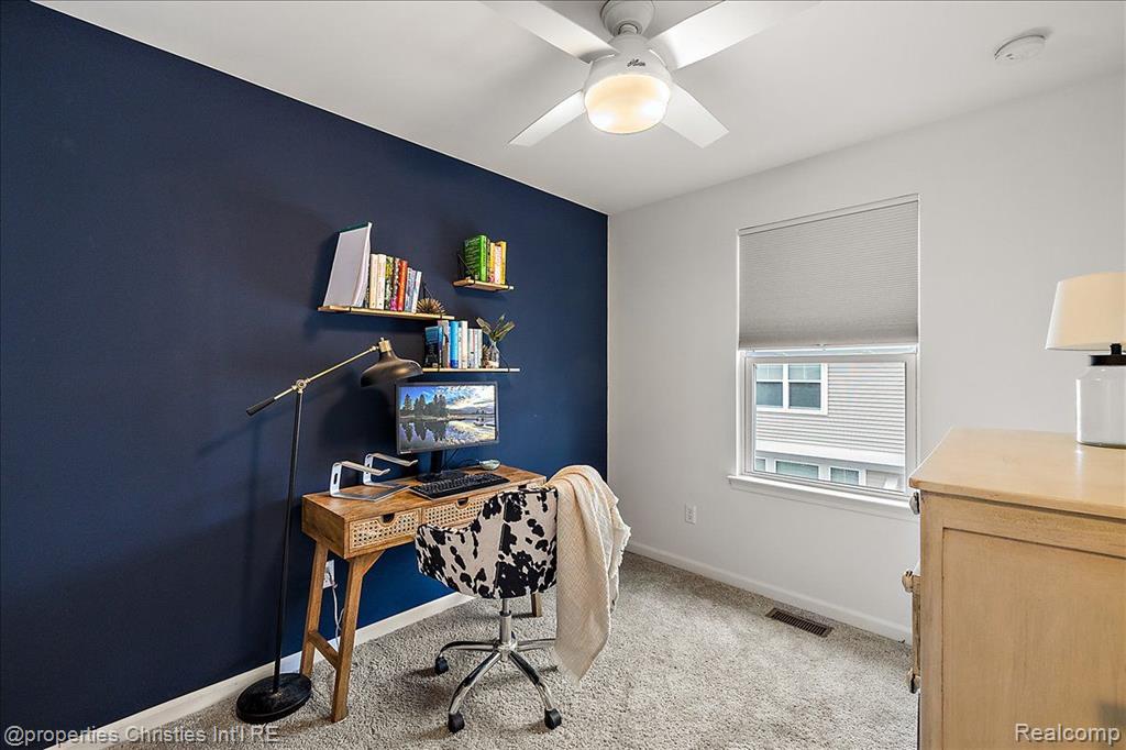 2500 Normandy Road, Unit 50 Royal Oak, MI 48073 - Photo 27 of 39