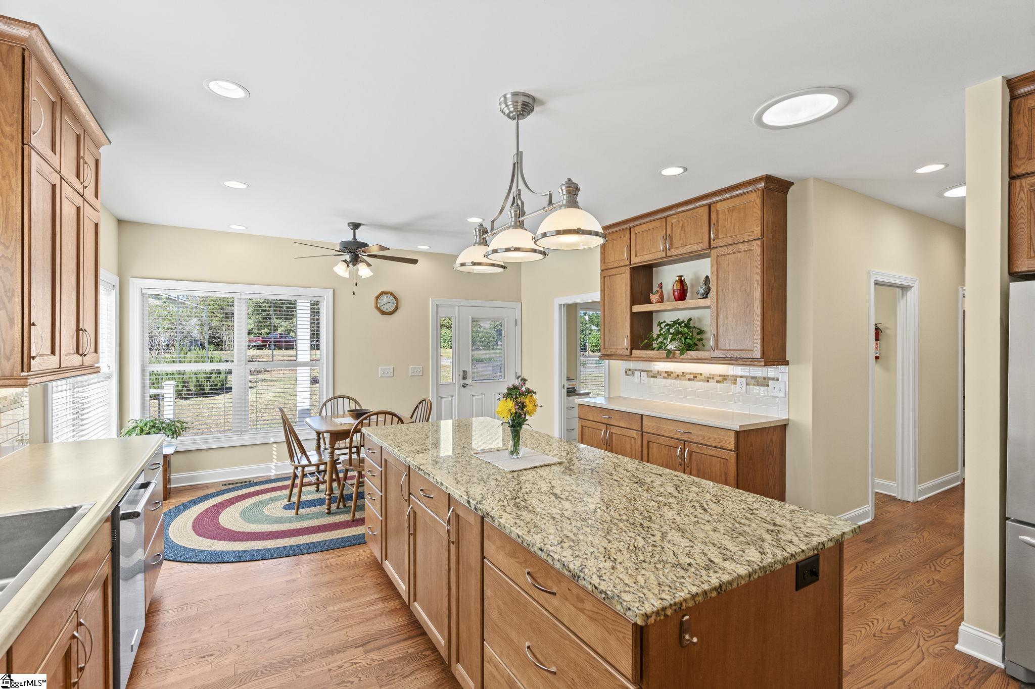 243 Richardson Road Simpsonville, SC 29680 - Photo 11 of 47