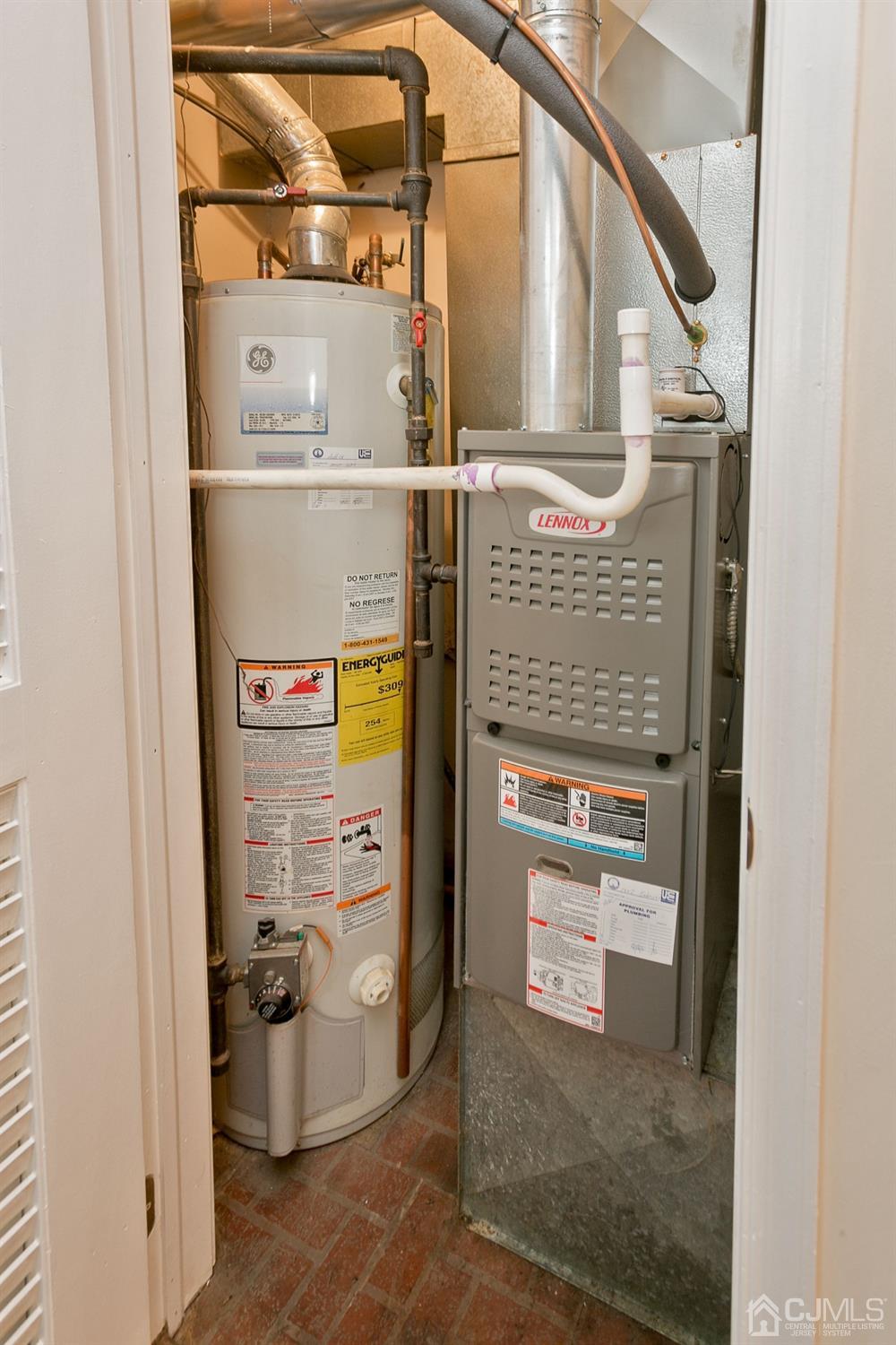 1307 Timber Oaks Road Edison, NJ 08820 - Photo 26 of 26