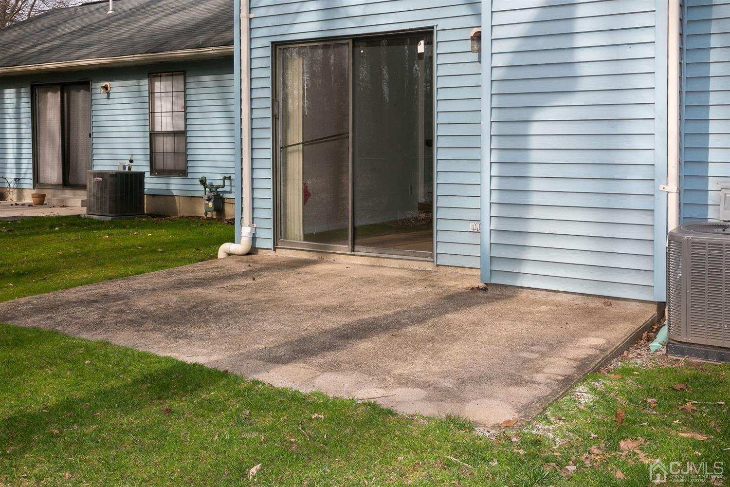 1307 Timber Oaks Road Edison, NJ 08820 - Photo 5 of 26 a front view of a house having yard