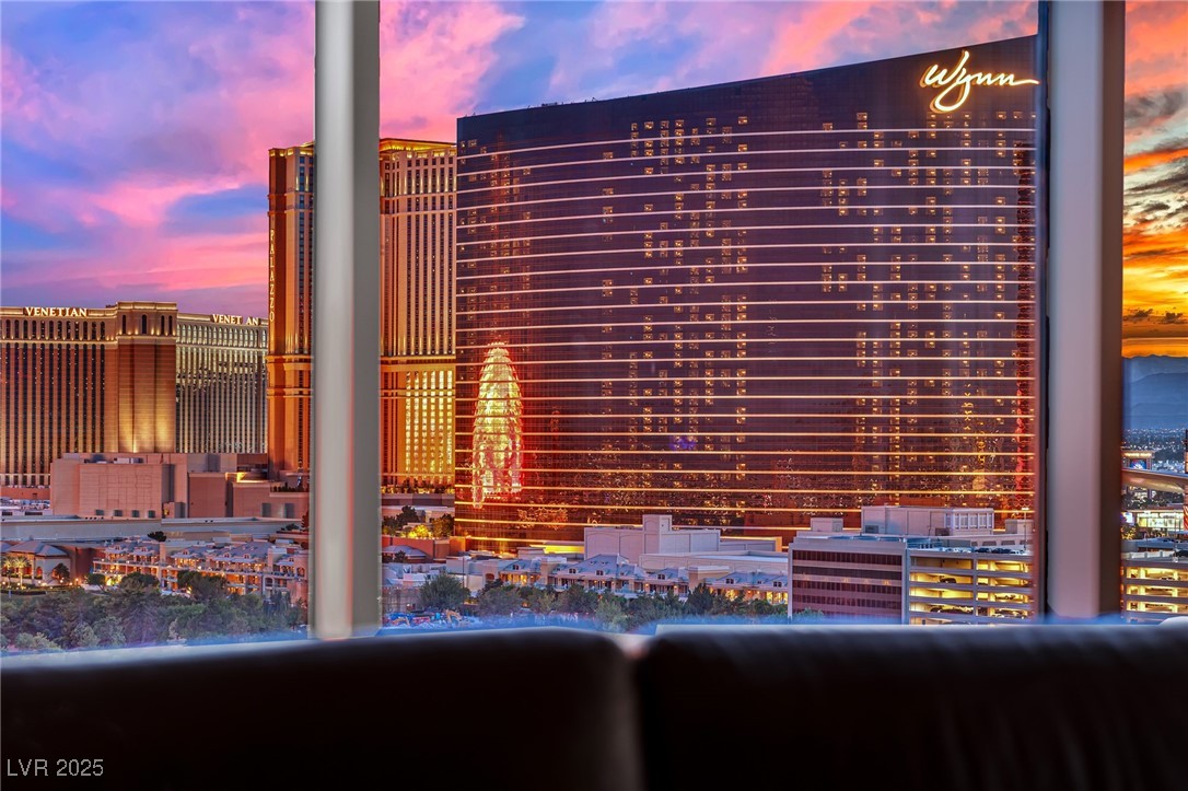 360 East Desert Inn Road, Unit 1803 Las Vegas, NV 89109 - Photo 8 of 67 Detailed view of a city view