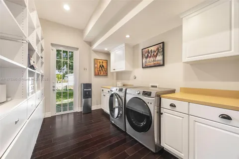 $2,375,000 | 11000 Southwest 25th Street, Davie, FL 33324