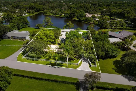 $2,375,000 | 11000 Southwest 25th Street, Davie, FL 33324