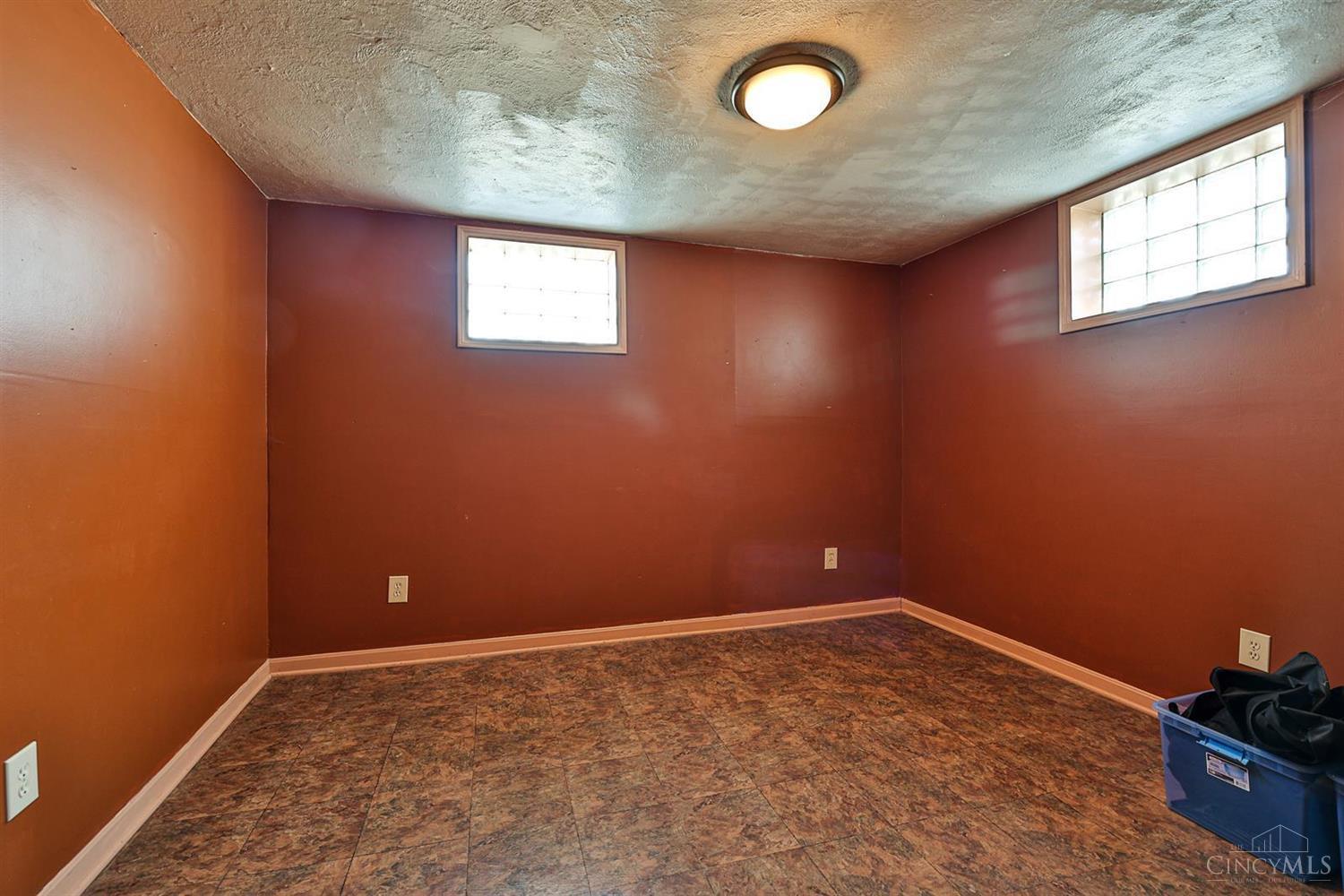 6340 Euclid Road Cincinnati, OH 45236 - Photo 20 of 39 Gallery Image 20
