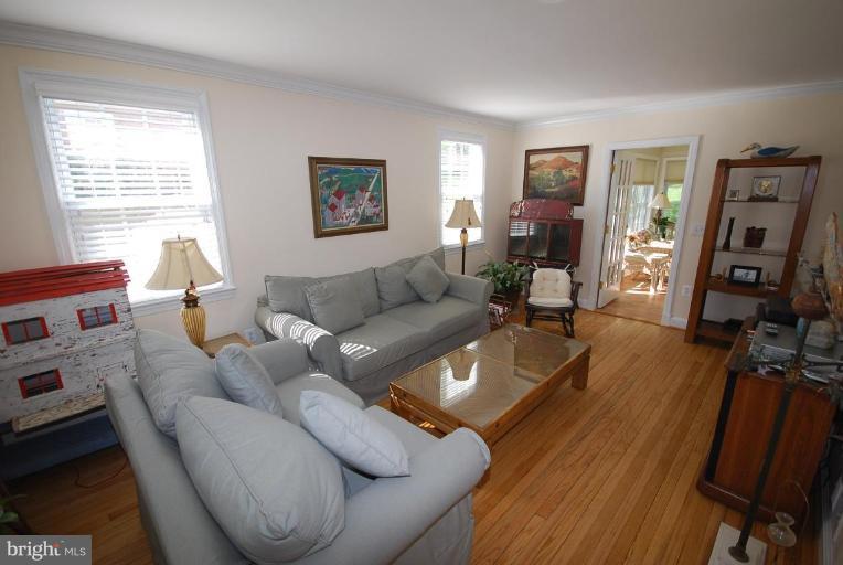 2409 Churchill Road Silver Spring, MD 20902 - Photo 2 of 14 Living Room