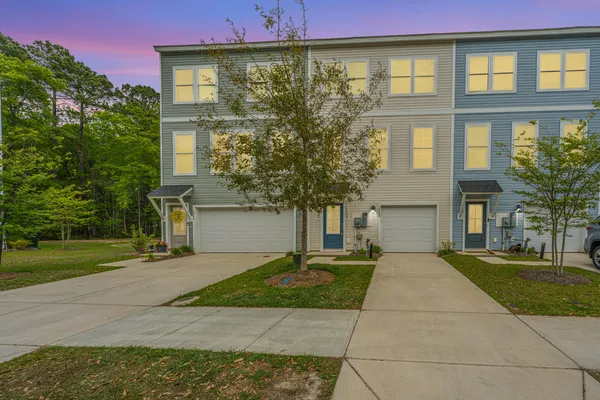 $440,000 | 2004 Callaway Circle, Hanahan, SC 29410