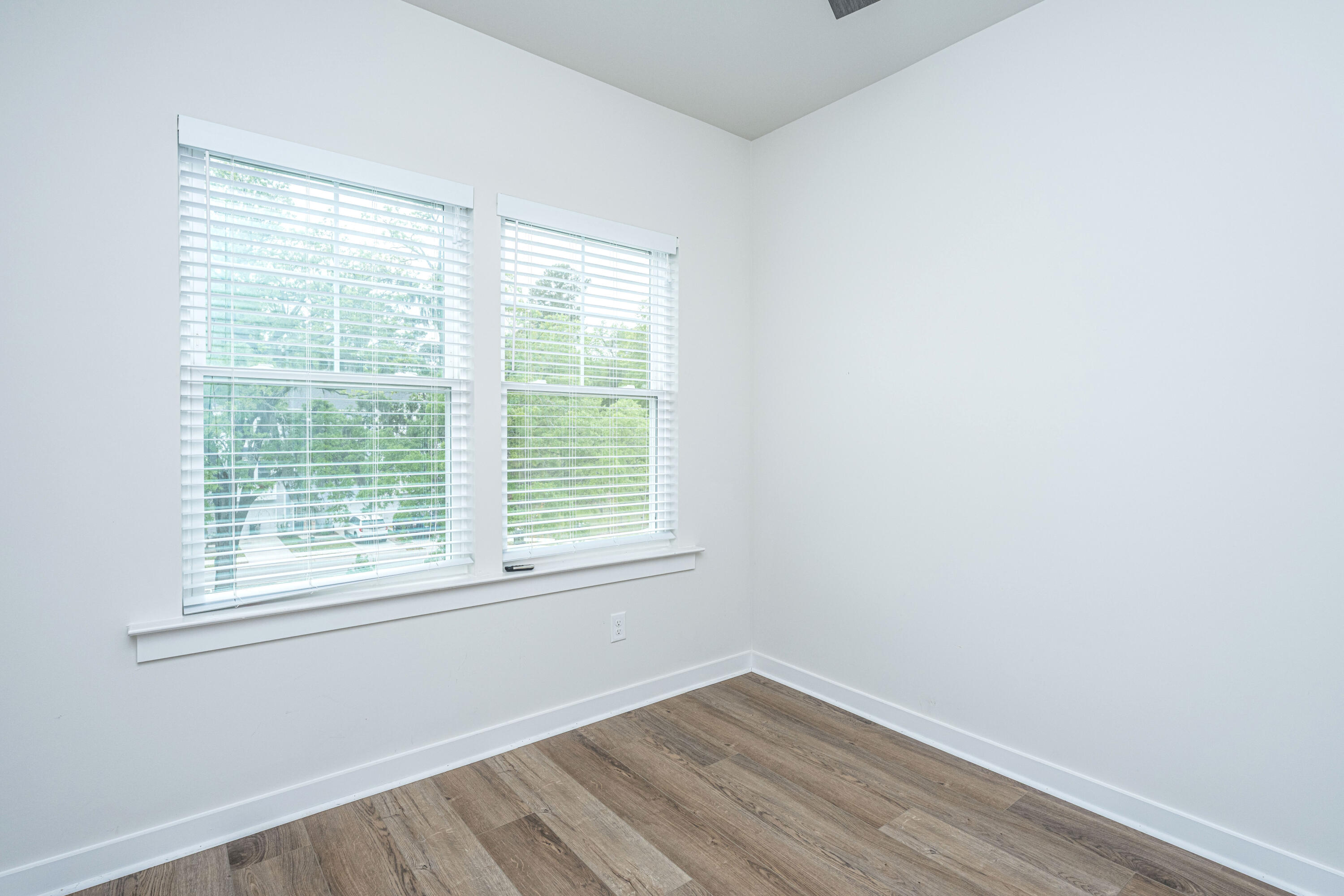 2004 Callaway Circle Hanahan, SC 29410 - Photo 25 of 36 2004CallawayCir034