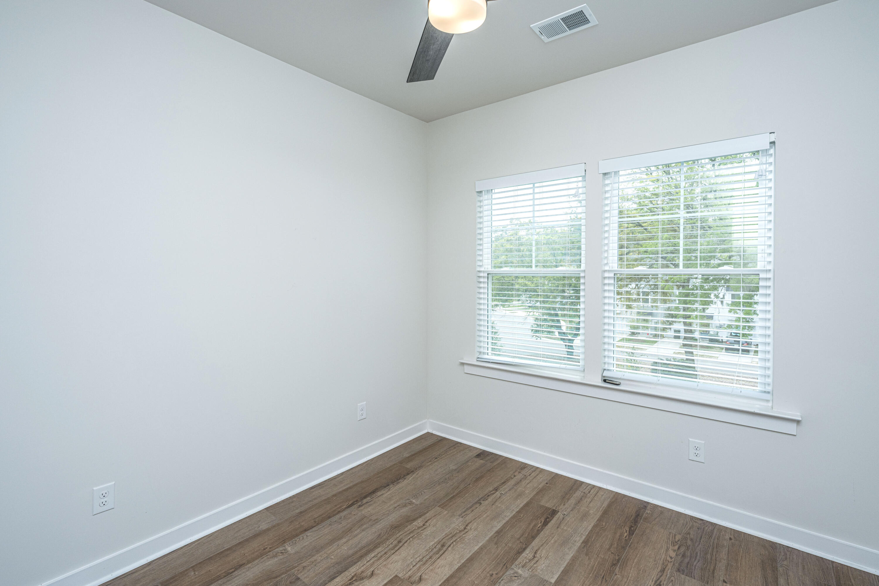 2004 Callaway Circle Hanahan, SC 29410 - Photo 26 of 36 2004CallawayCir035