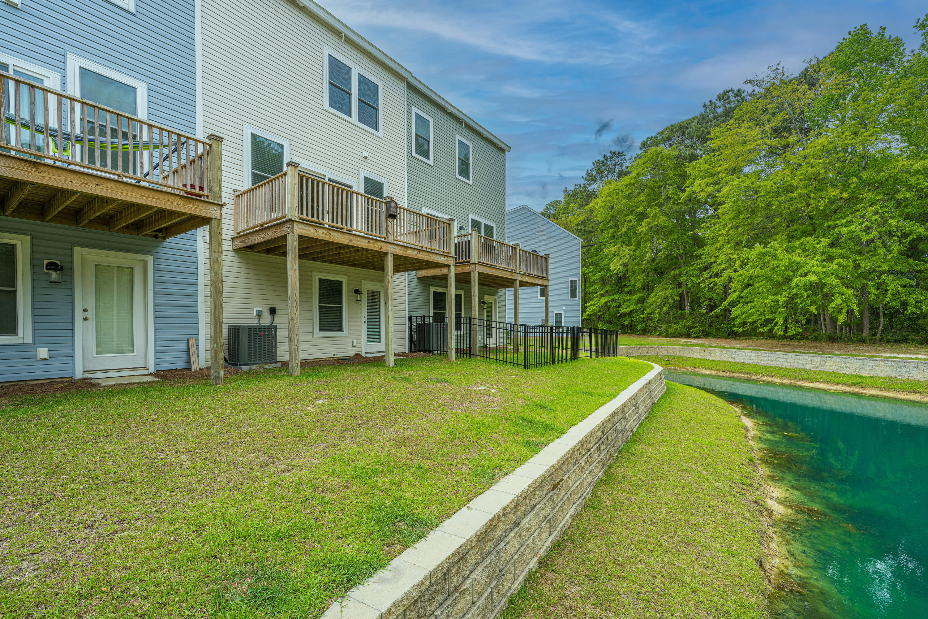 2004 Callaway Circle Hanahan, SC 29410 - Photo 31 of 36 2004CallawayCir046