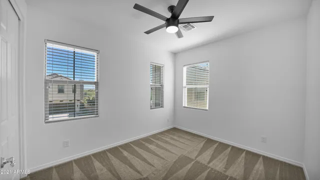 $2,450 | 2354 West Gloria Lane, Phoenix, AZ 85085