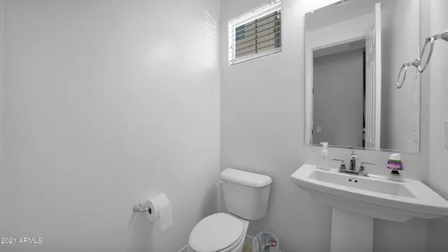 $2,450 | 2354 West Gloria Lane, Phoenix, AZ 85085