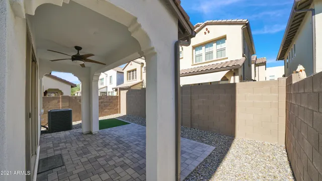 $2,450 | 2354 West Gloria Lane, Phoenix, AZ 85085