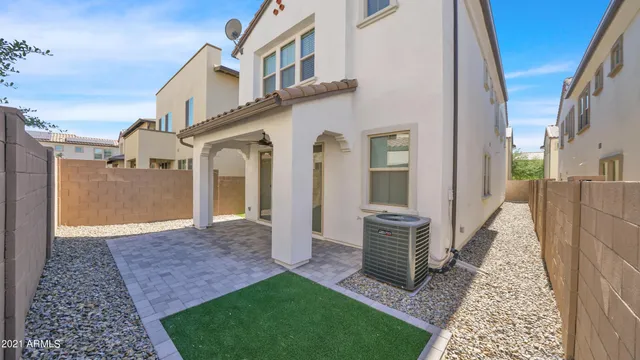 $2,450 | 2354 West Gloria Lane, Phoenix, AZ 85085